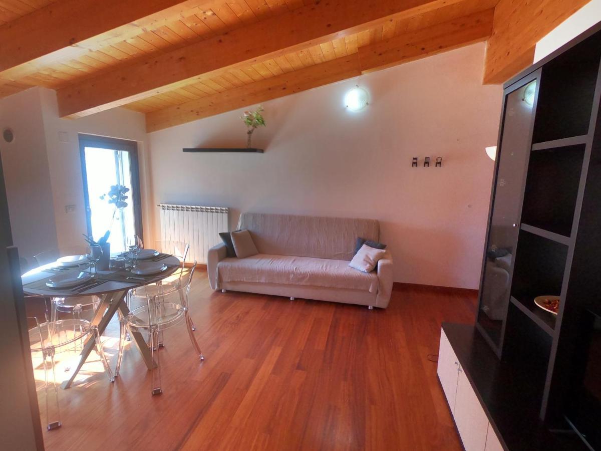 Attico Petfriendly Con Terrazzo, Via Del Borgo Apartamento Montesilvano Marina Exterior foto